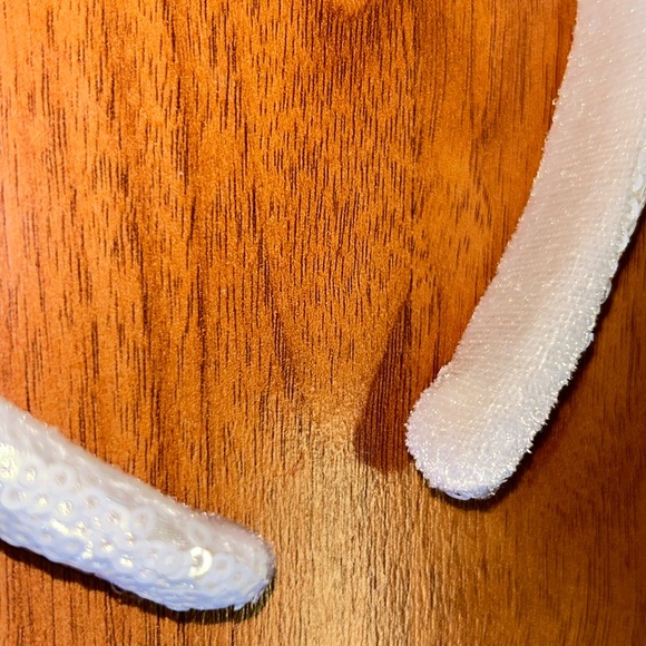 NWOT Tokyo Disney Embroidered Heart Sequin Mickey Minnie Mouse Ears Headband - Picture 11 of 15